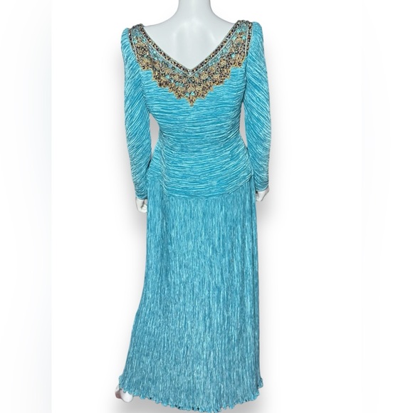 Mary McFadden Couture Long-sleeve Turquoise Pleated Accordion Gown - Picture 7 of 15